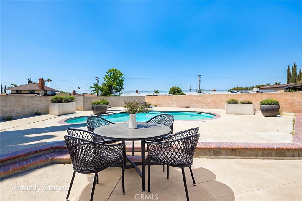 12338 Vivienda Avenue