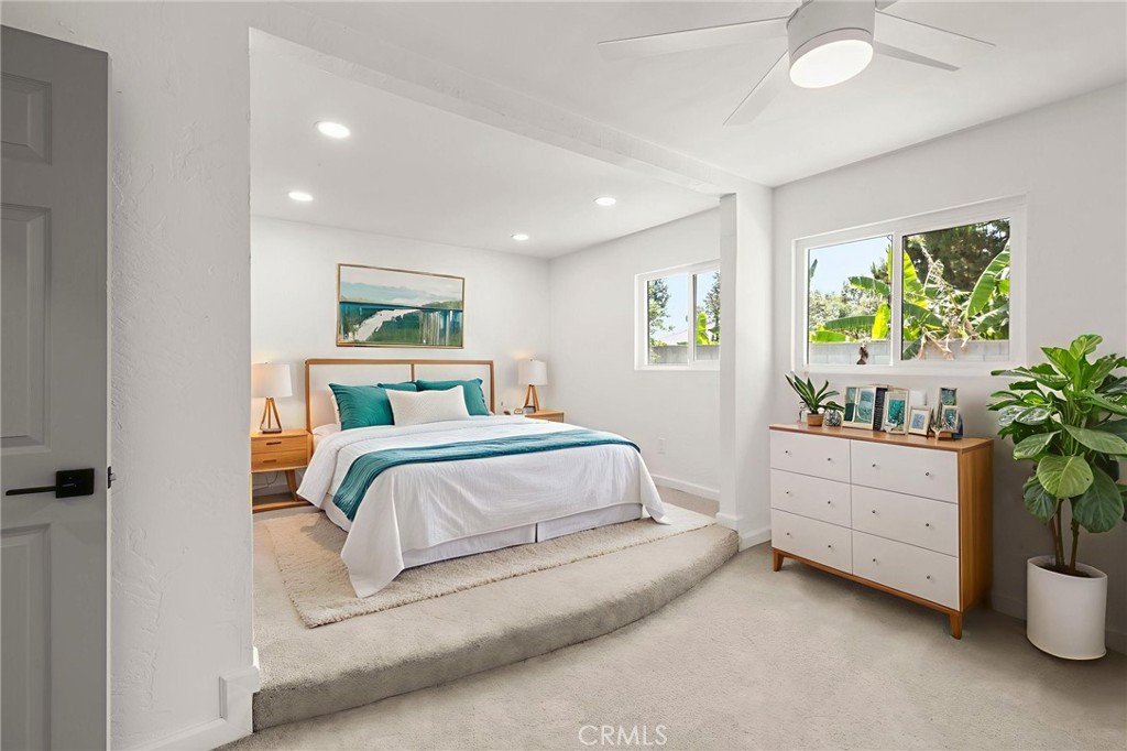 12338 Vivienda Avenue