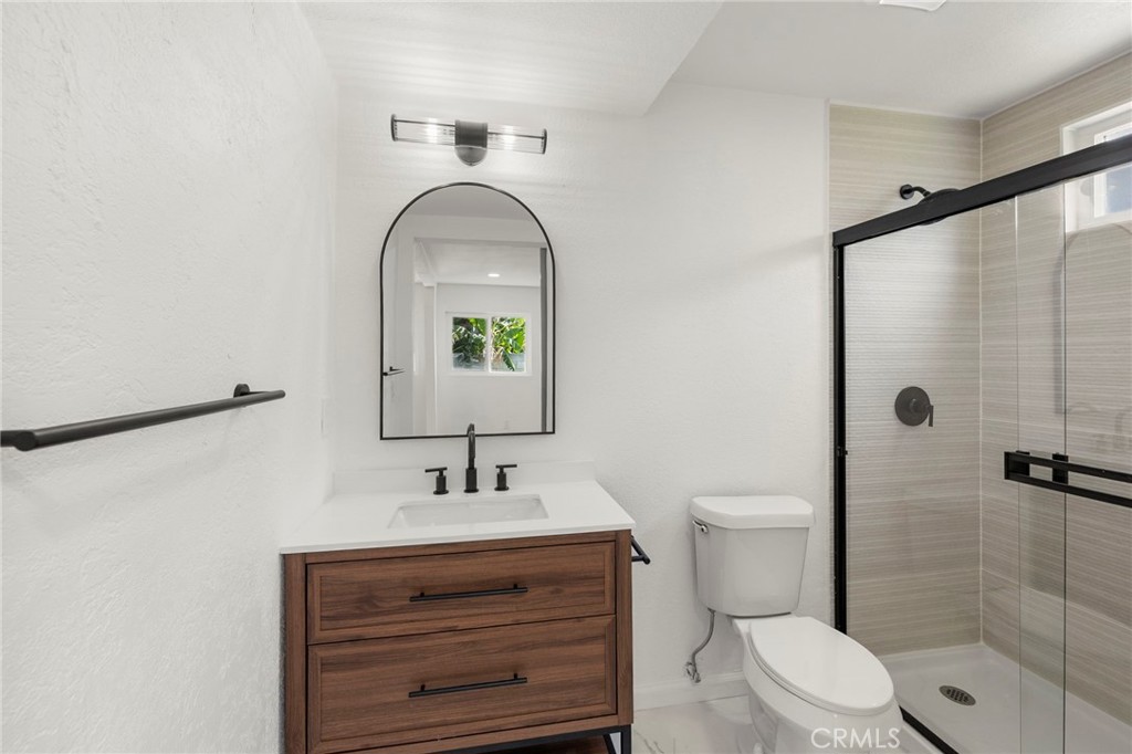 12338 Vivienda Avenue