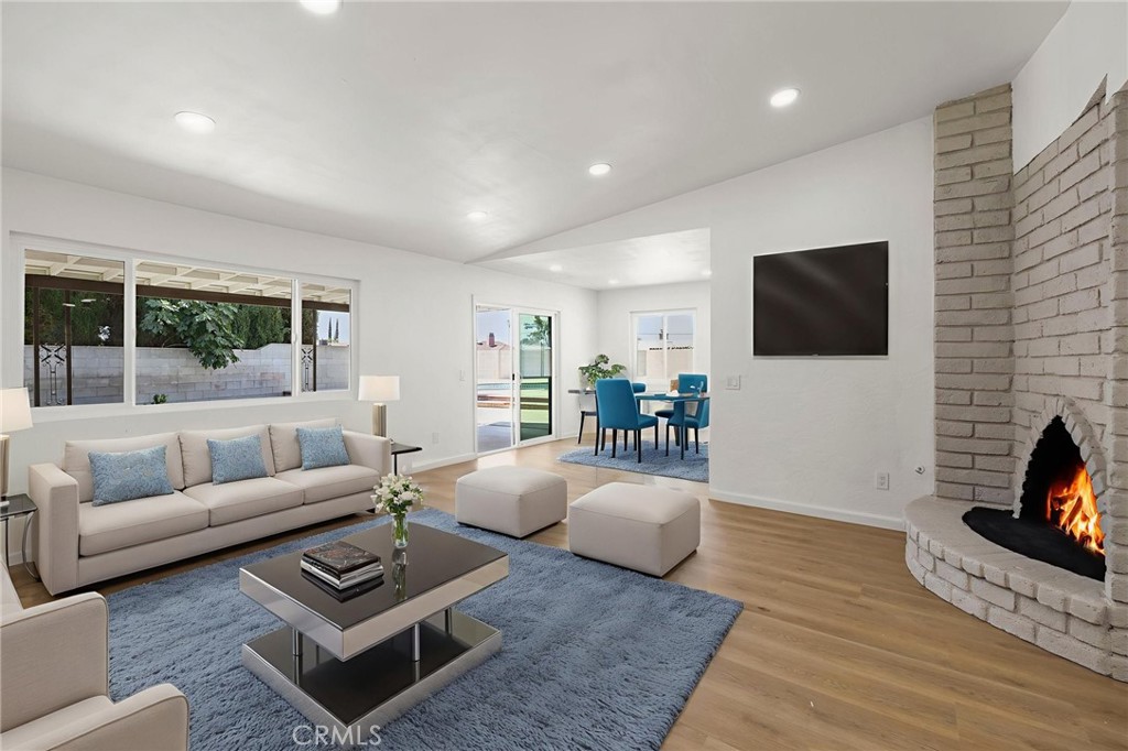 12338 Vivienda Avenue