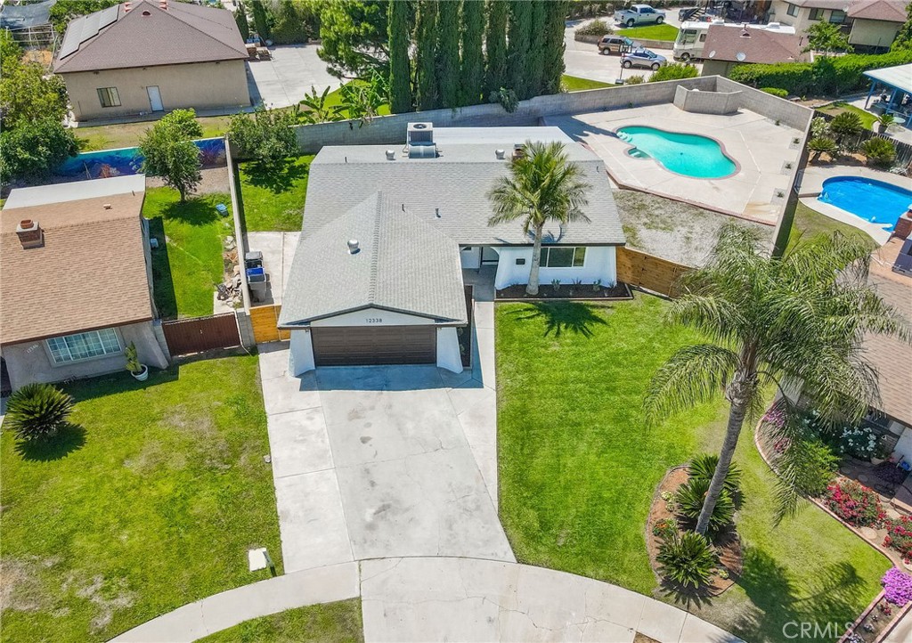 12338 Vivienda Avenue