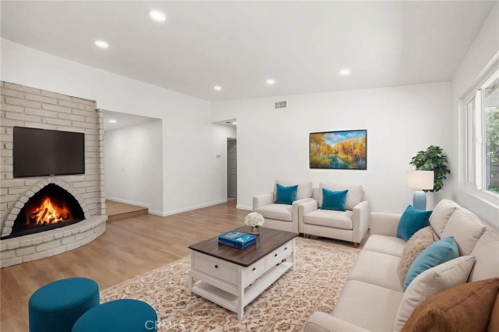 12338 Vivienda Avenue