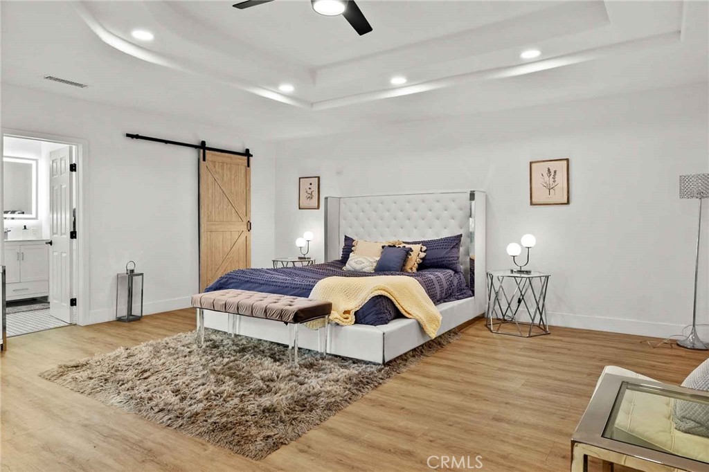 4351 E Calle De Carlos