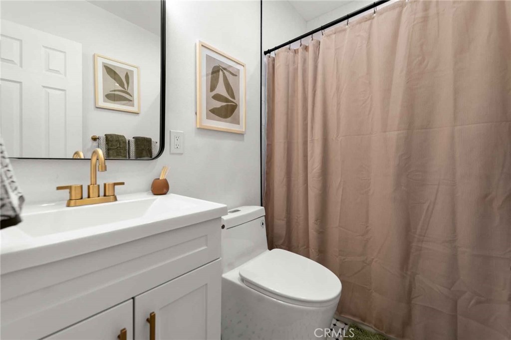 4351 E Calle De Carlos