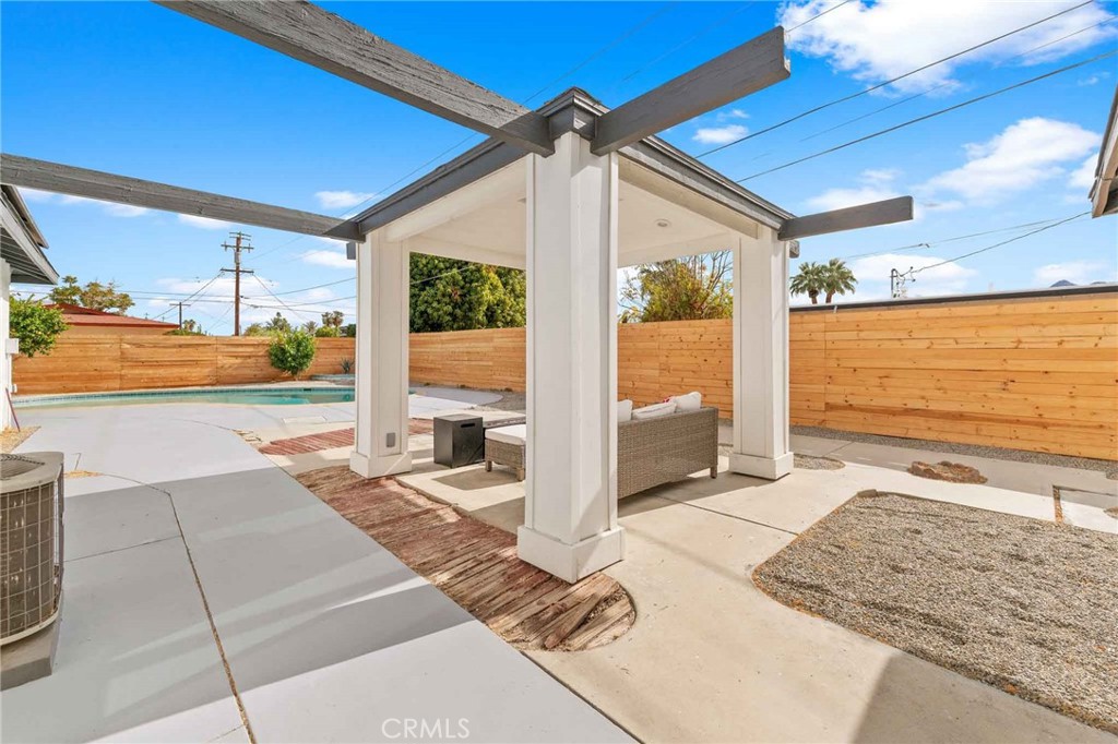 4351 E Calle De Carlos