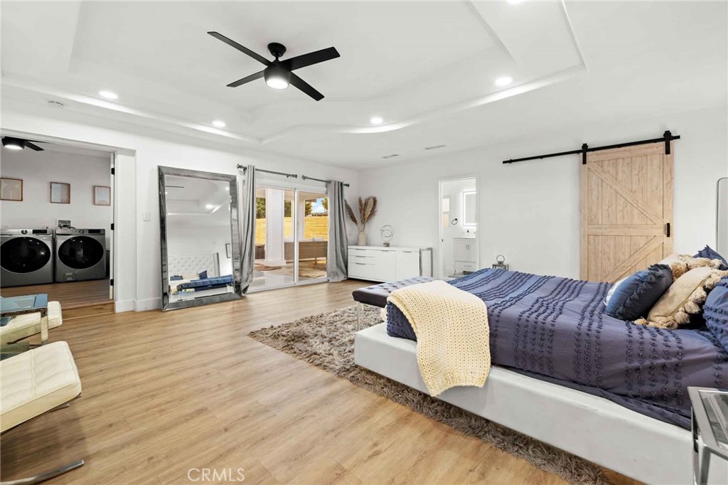 4351 E Calle De Carlos