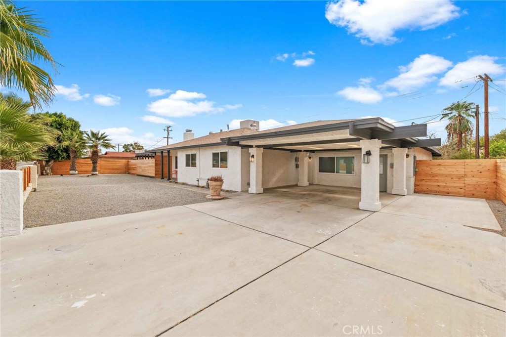 4351 E Calle De Carlos
