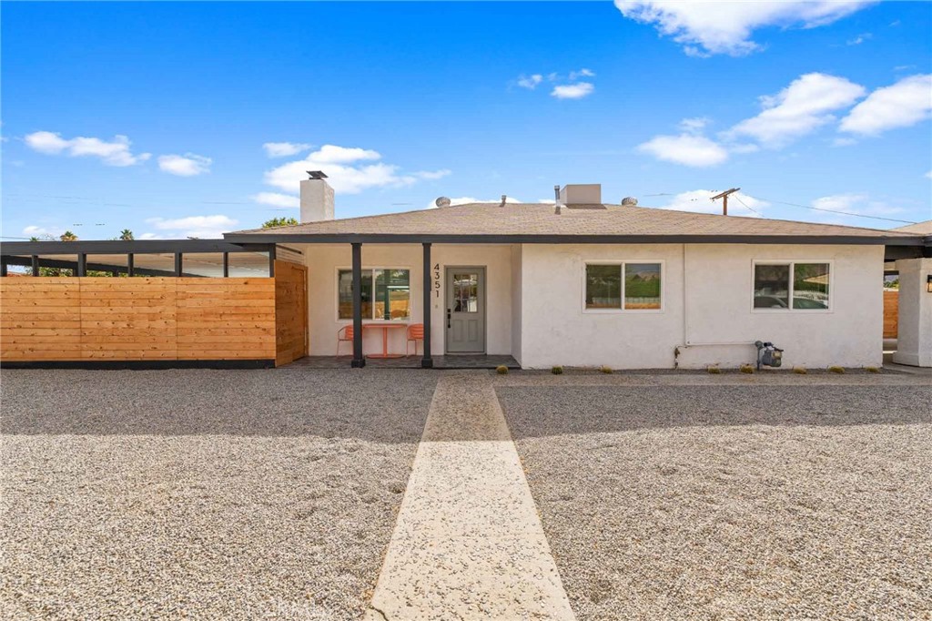 4351 E Calle De Carlos