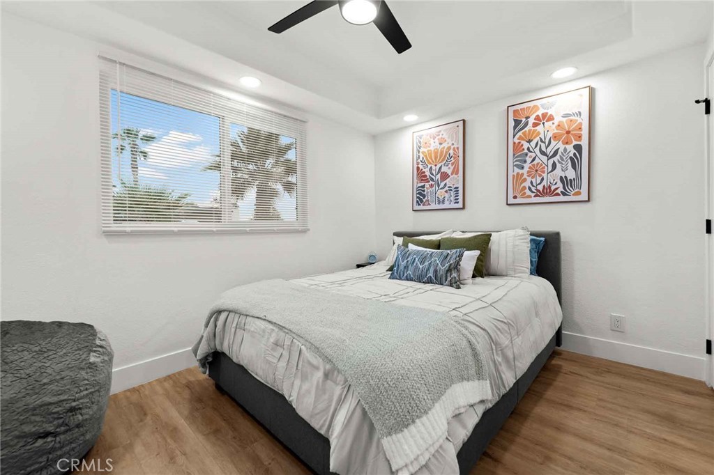 4351 E Calle De Carlos