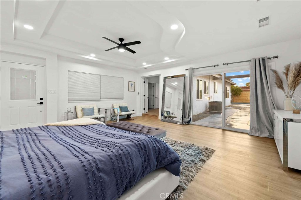 4351 E Calle De Carlos