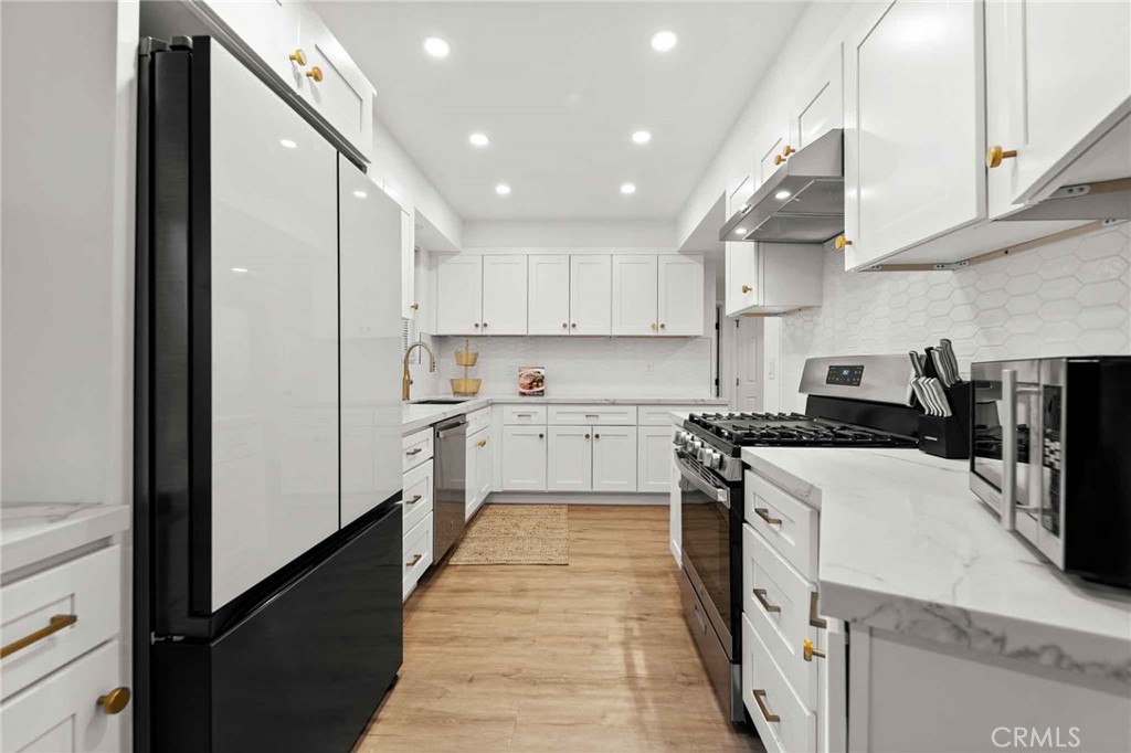 4351 E Calle De Carlos