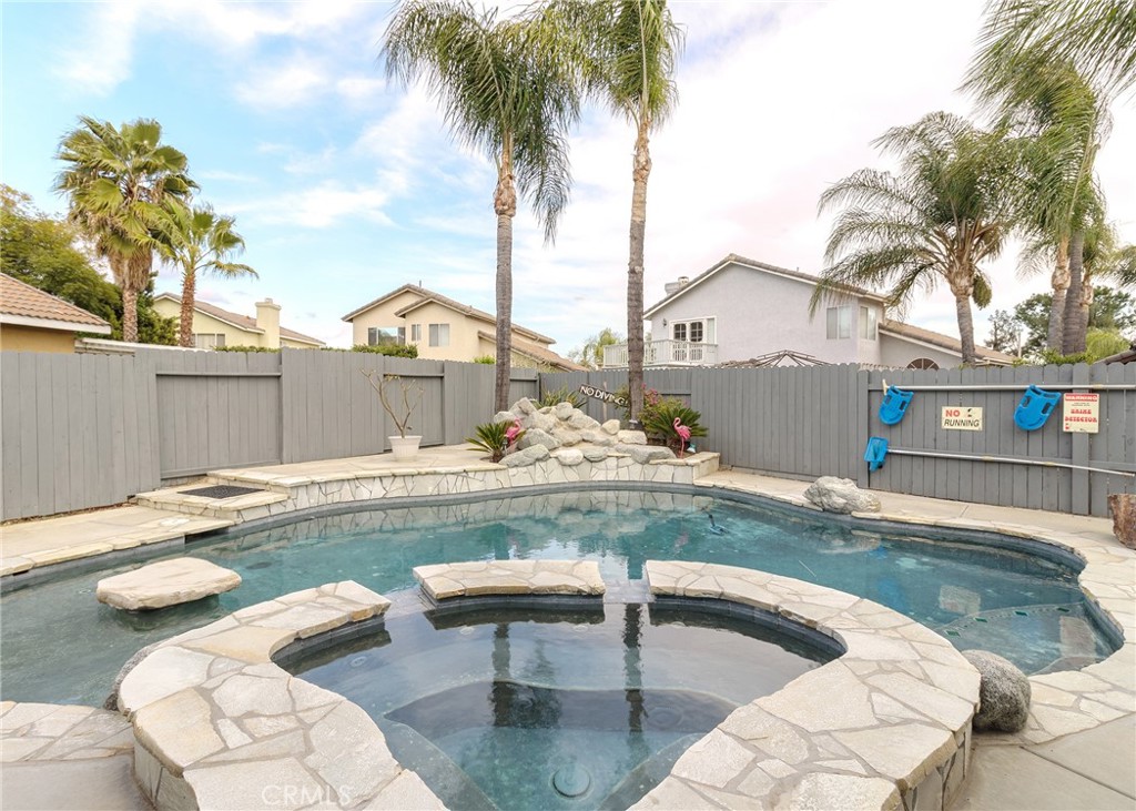 39672 Maple Leaf Court