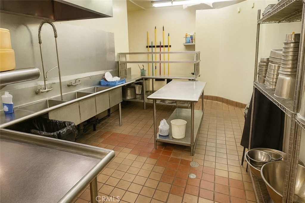 1380 E Florida Avenue