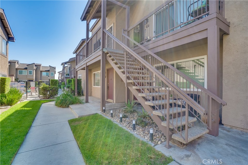 500 N Tustin Avenue 218