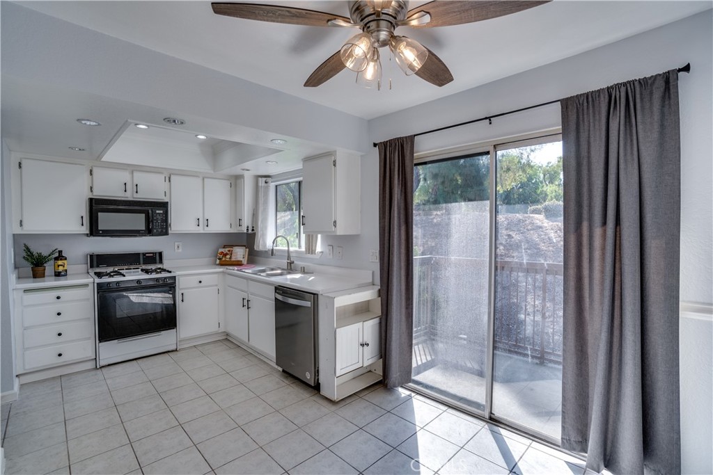 500 N Tustin Avenue 218