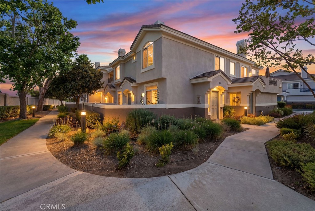 7543 W Liberty
