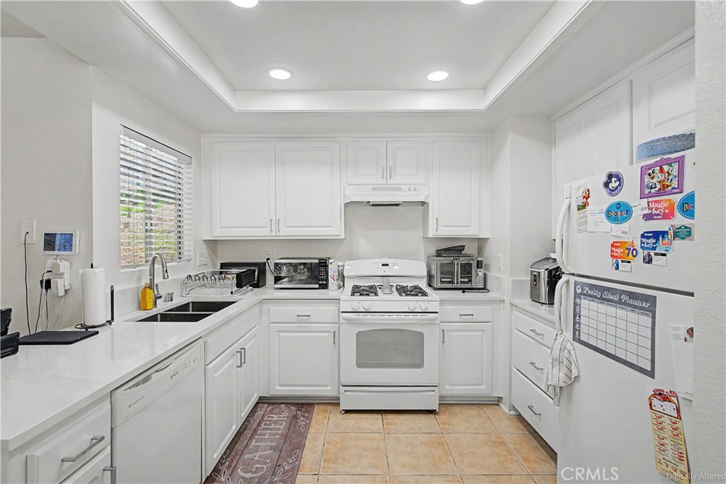 3340 Bayberry