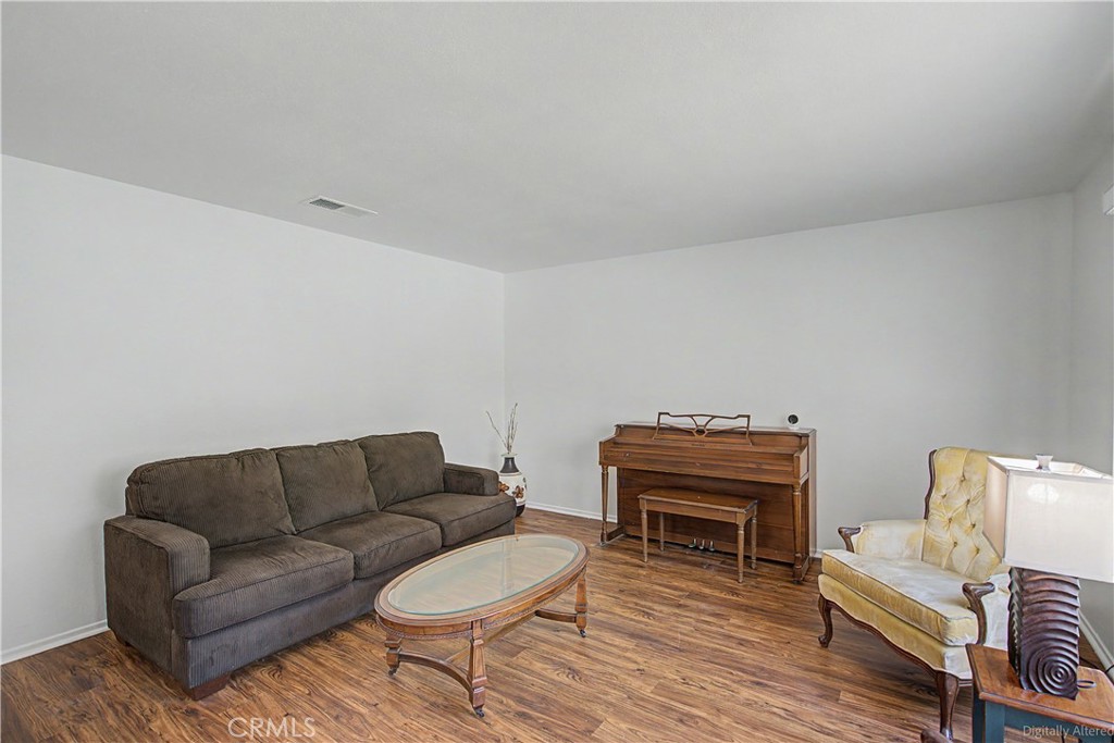 3340 Bayberry