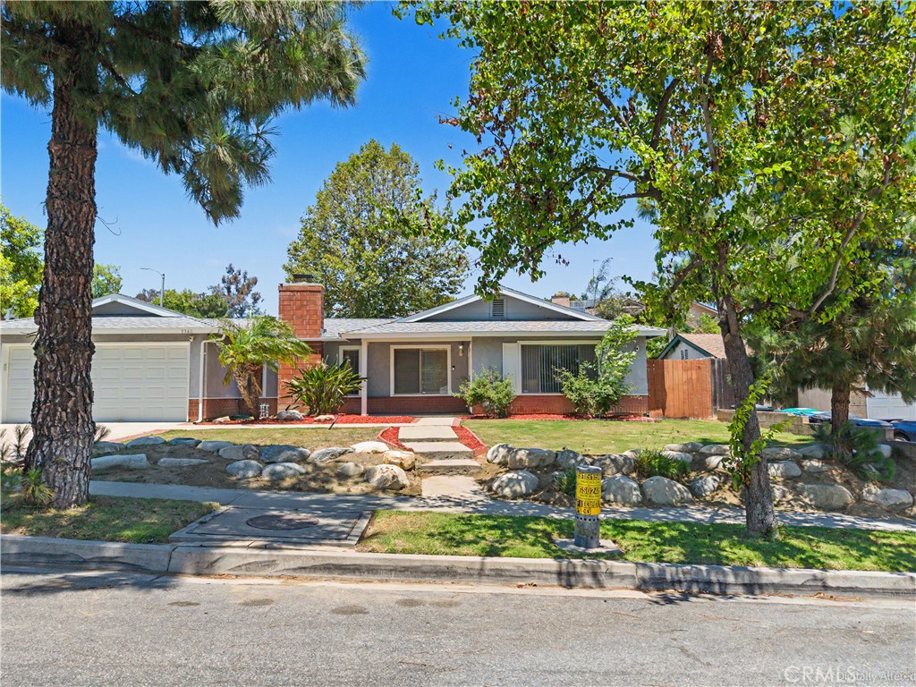 3340 Bayberry