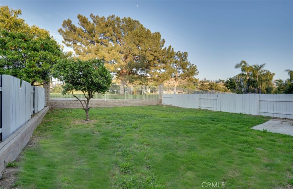 5548 El Palomino Drive