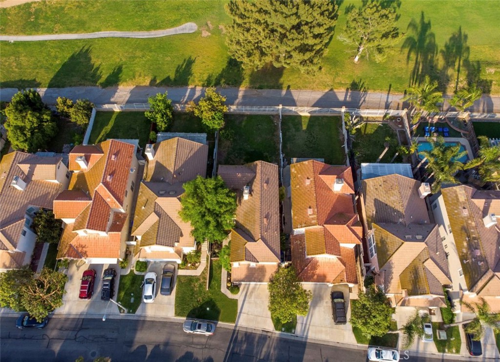 5548 El Palomino Drive