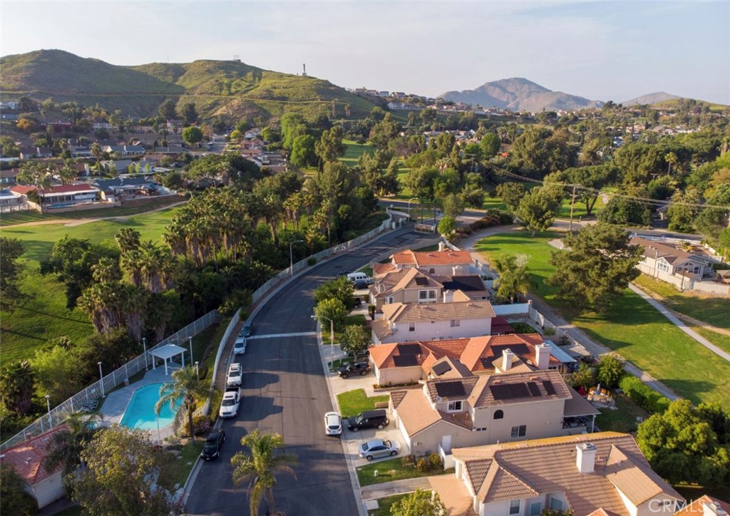 5548 El Palomino Drive