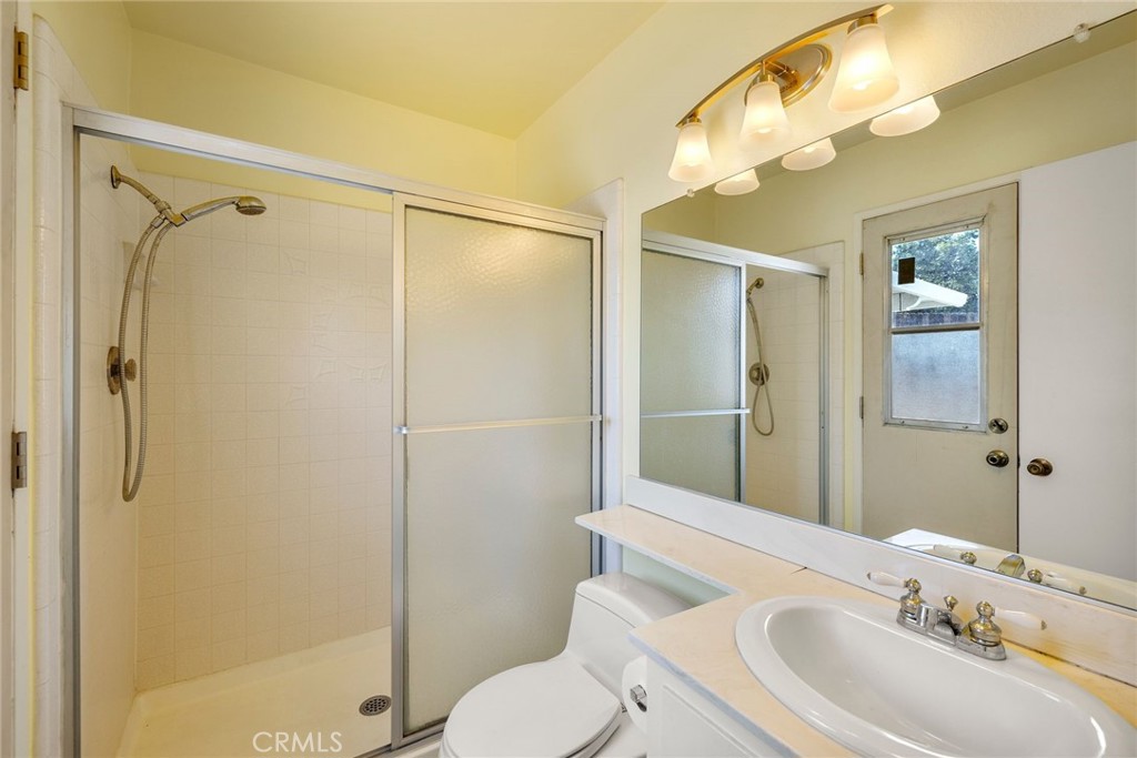 3065 Harrison Street