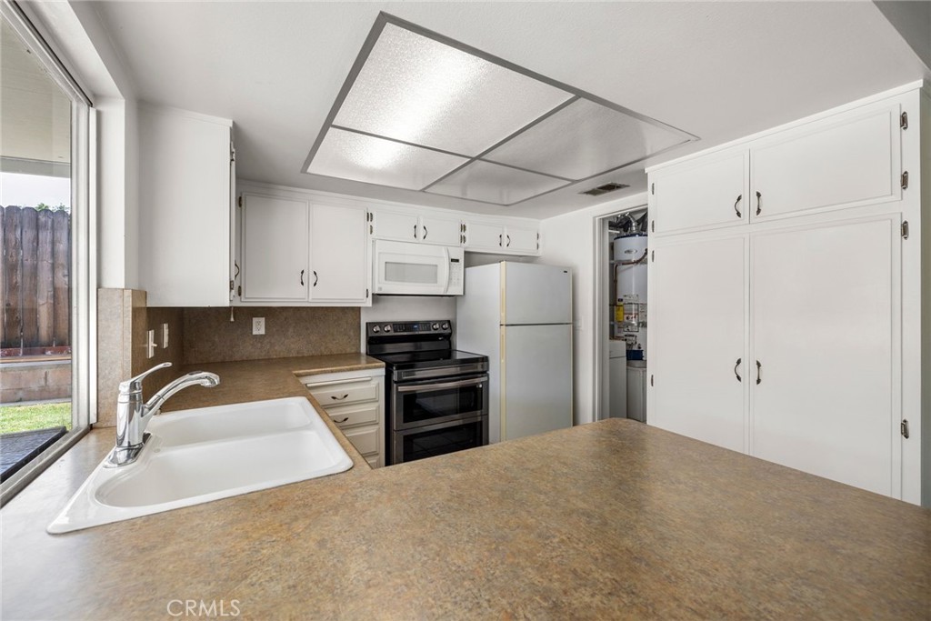 3065 Harrison Street