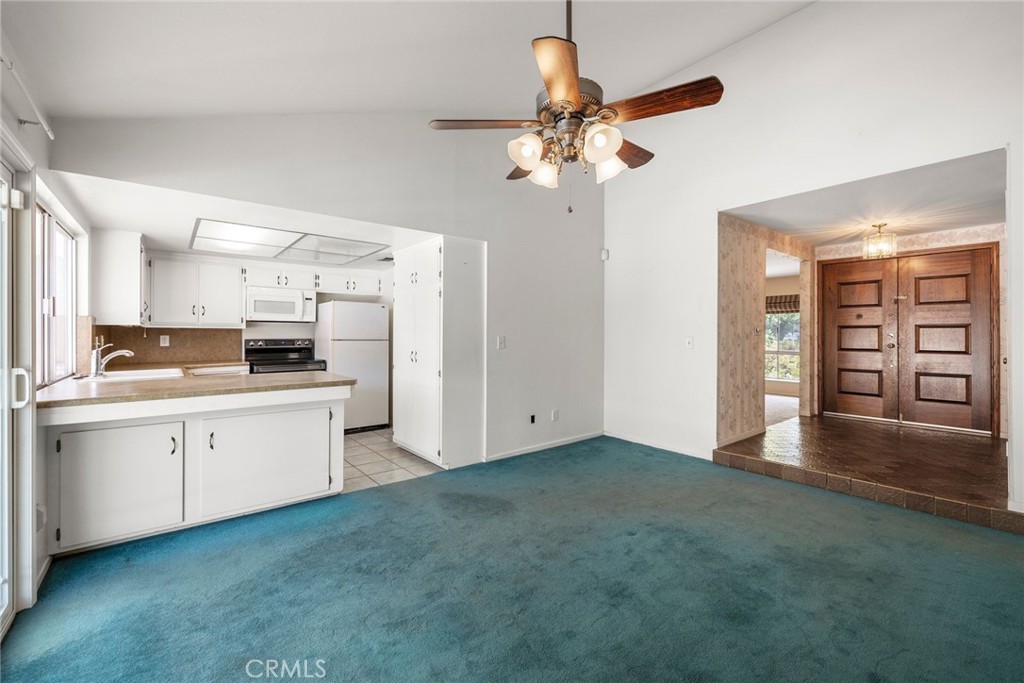 3065 Harrison Street