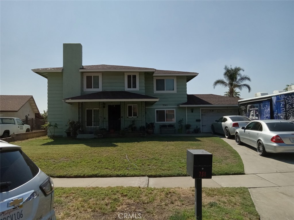 751 W Grove