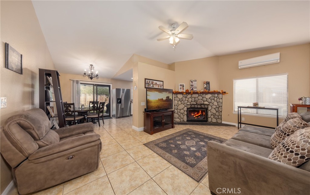 215 Yellowstone Court