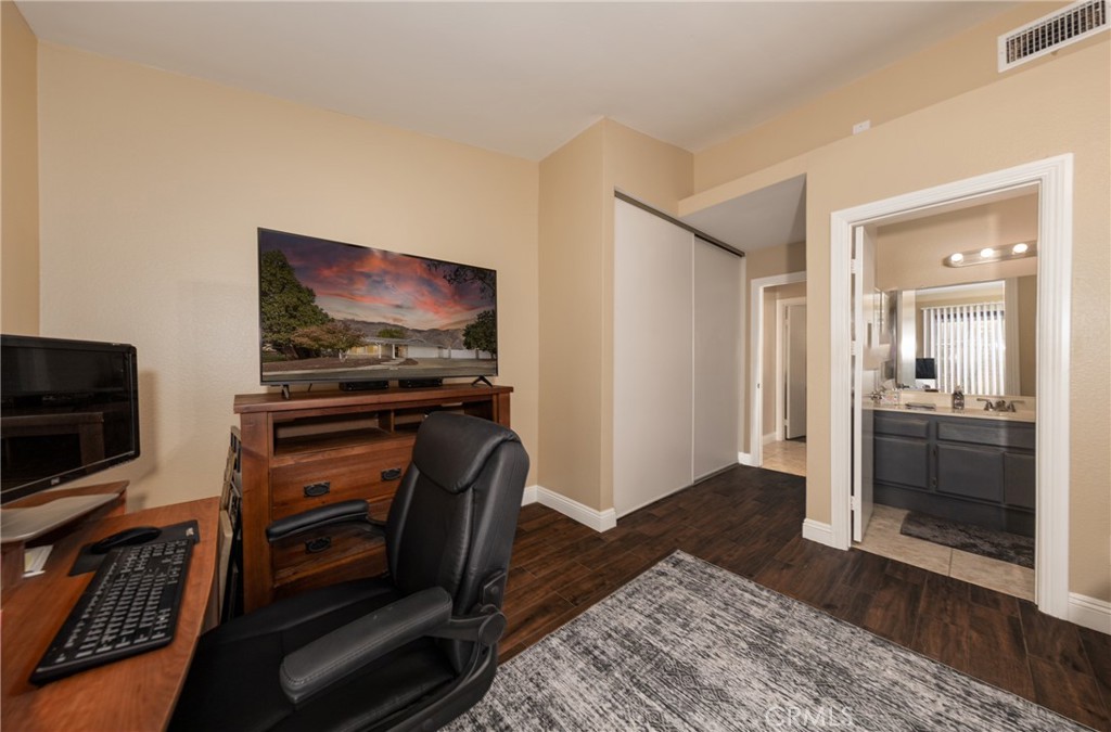 215 Yellowstone Court