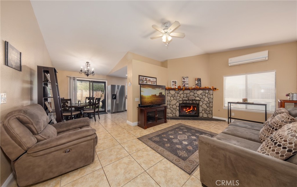 215 Yellowstone Court