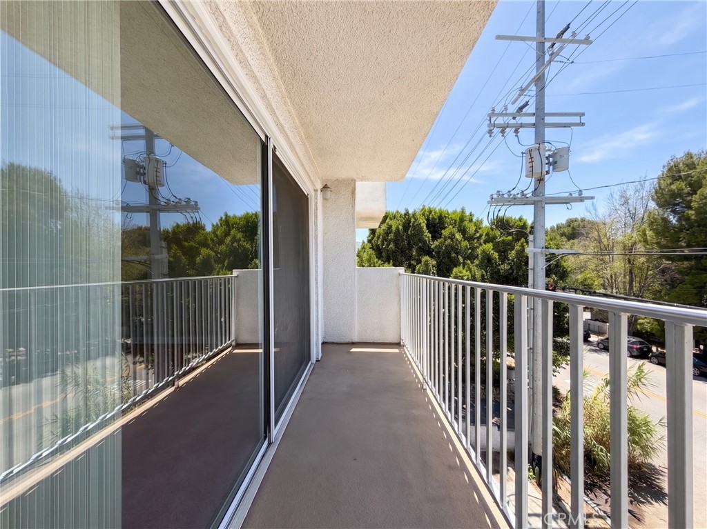 10282 Tujunga Canyon Boulevard 201
