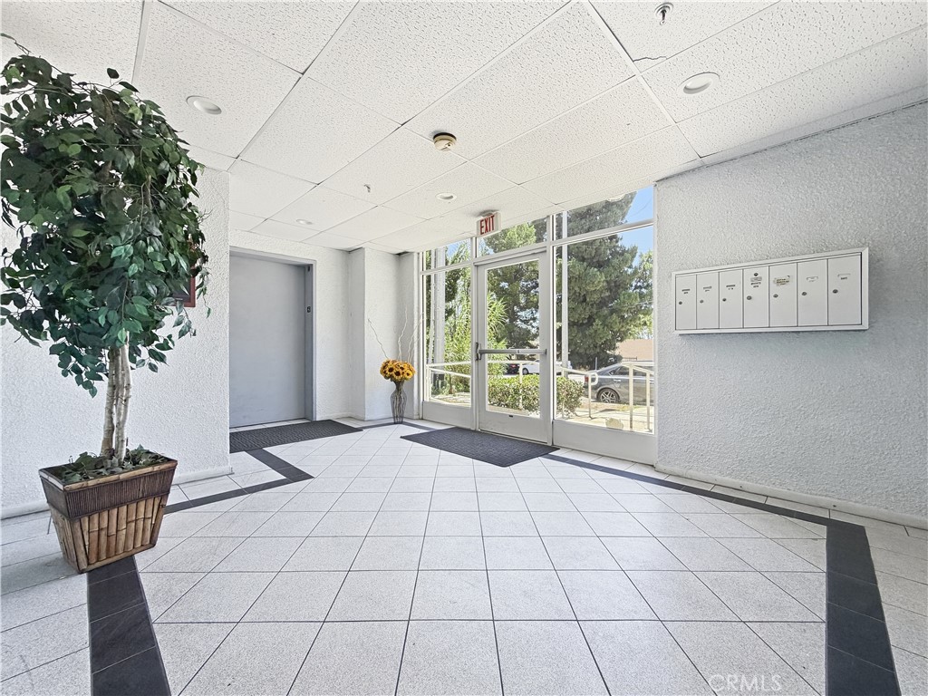 10282 Tujunga Canyon Boulevard 201