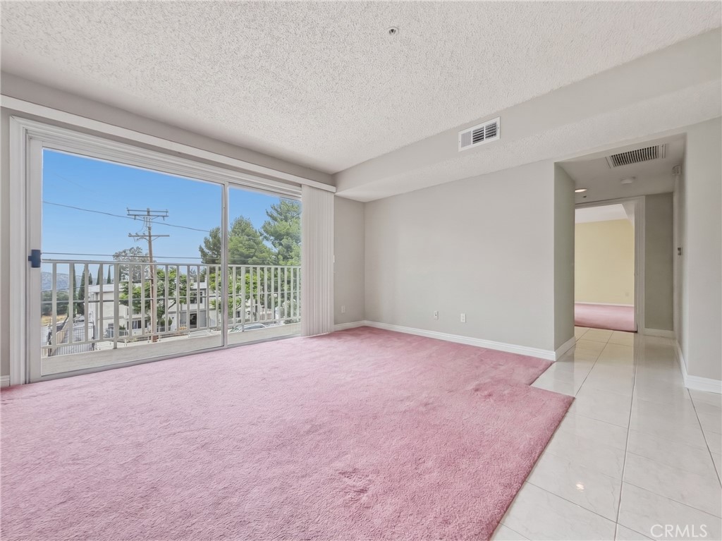 10282 Tujunga Canyon Boulevard 201