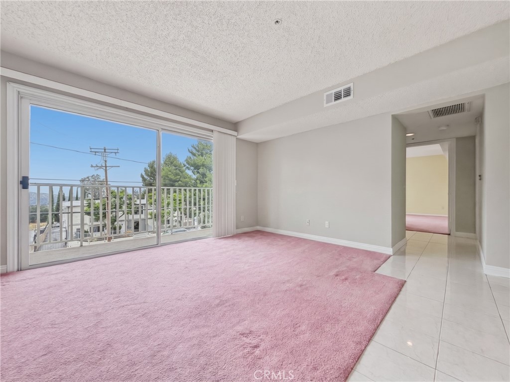 10282 Tujunga Canyon Boulevard 201
