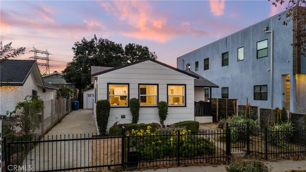 5544 Blackwelder Street