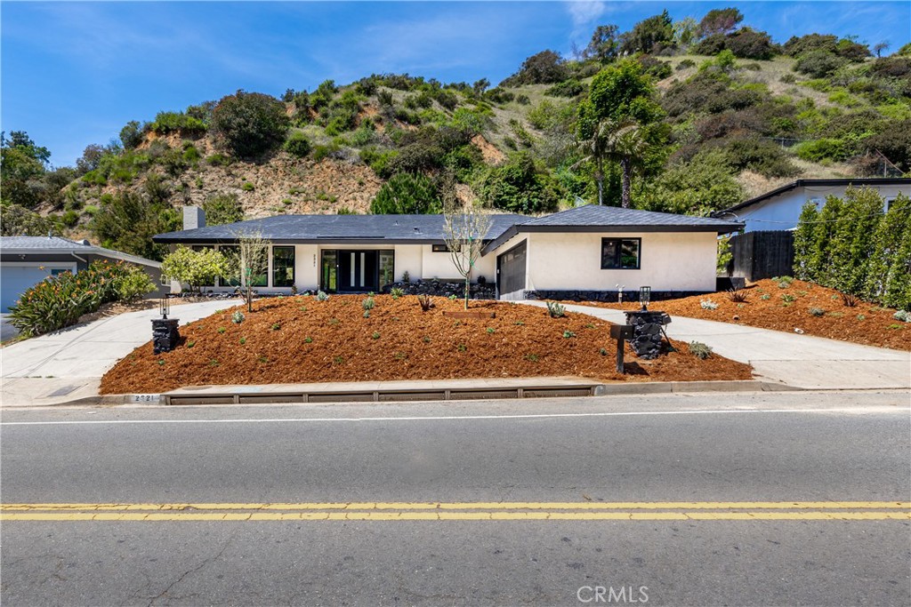 2321 Coldwater Canyon Drive