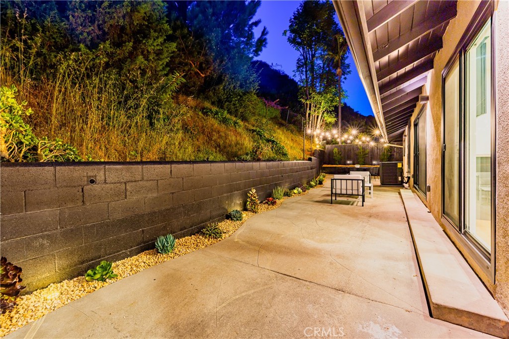 2321 Coldwater Canyon Drive