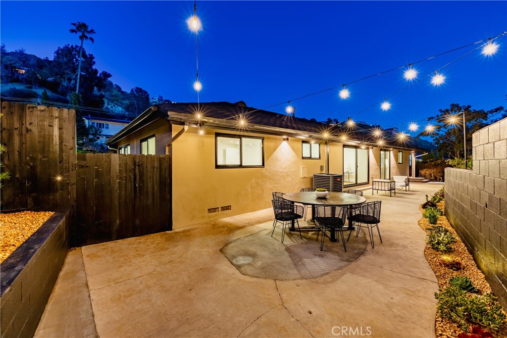 2321 Coldwater Canyon Drive