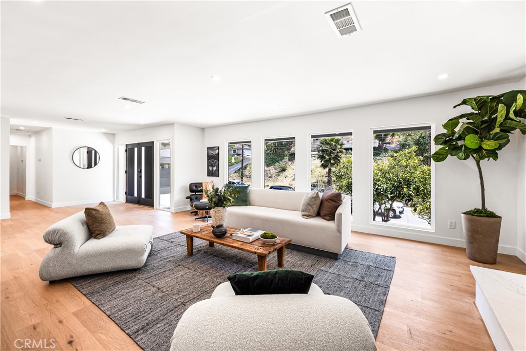 2321 Coldwater Canyon Drive