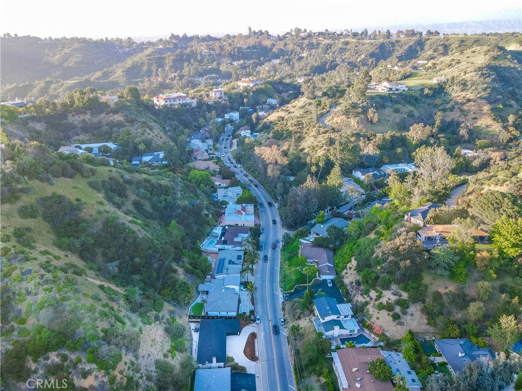2321 Coldwater Canyon Drive