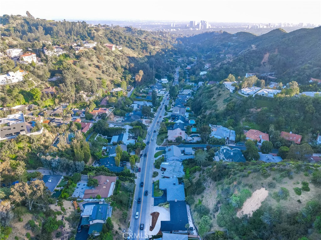 2321 Coldwater Canyon Drive