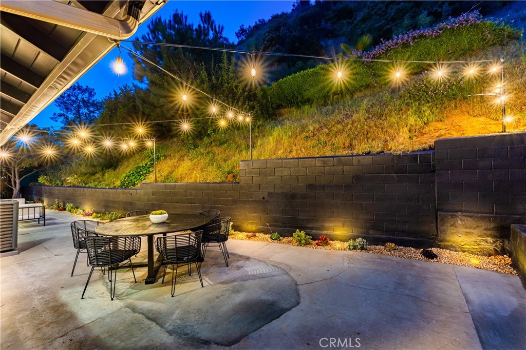 2321 Coldwater Canyon Drive