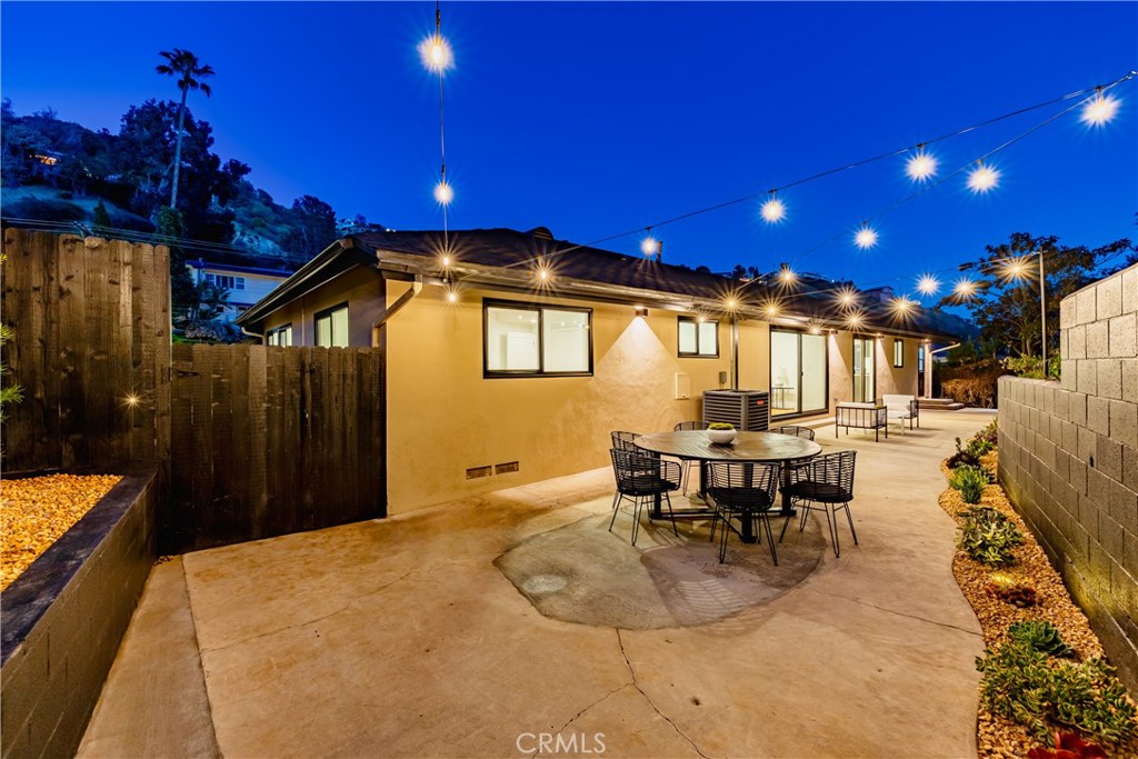 2321 Coldwater Canyon Drive