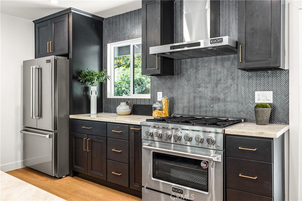 2321 Coldwater Canyon Drive