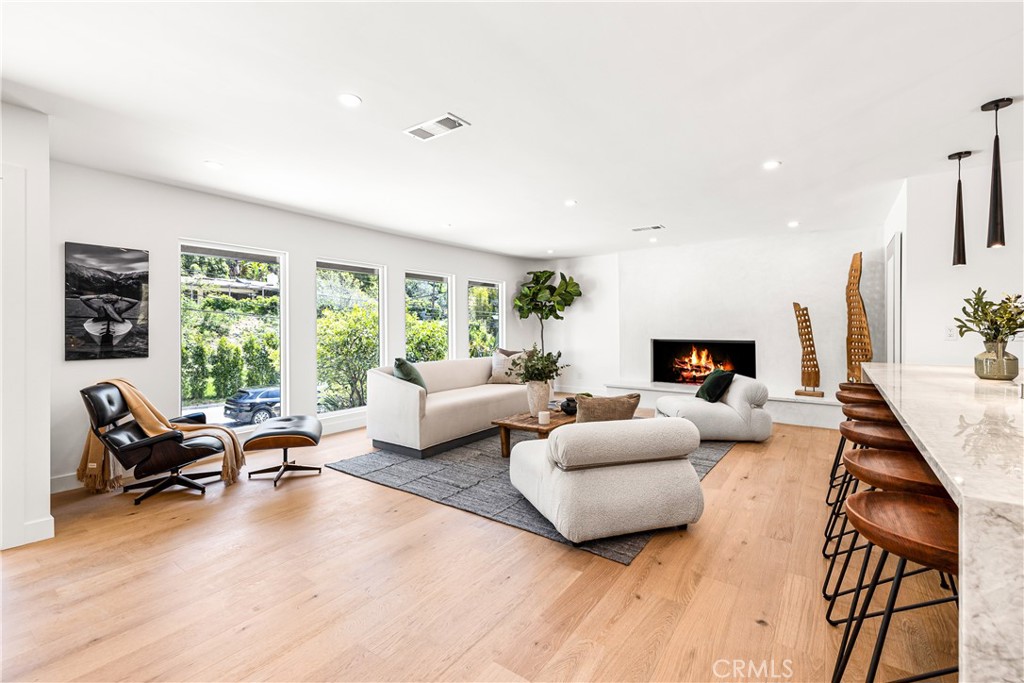 2321 Coldwater Canyon Drive