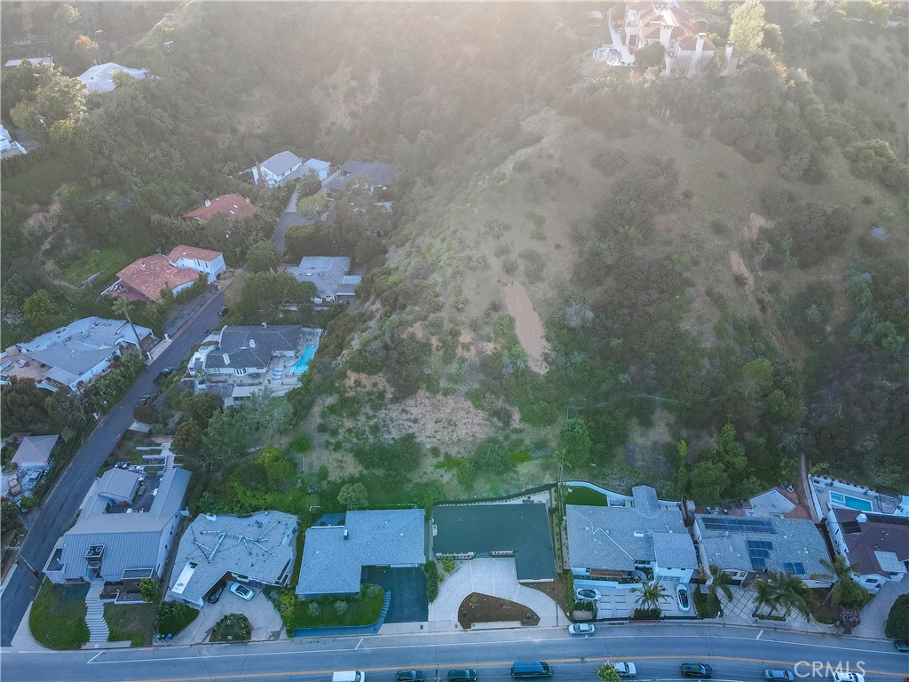 2321 Coldwater Canyon Drive