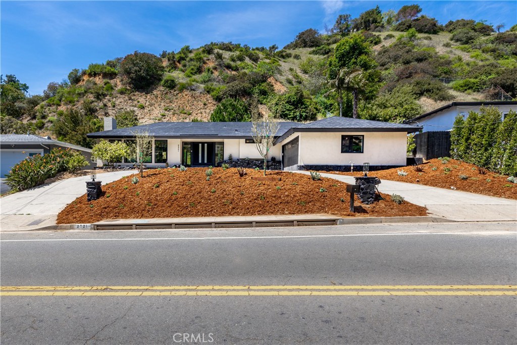 2321 Coldwater Canyon Drive